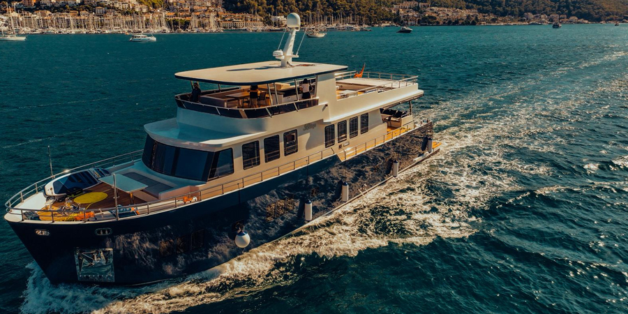 Beluga Trawler Kiralama