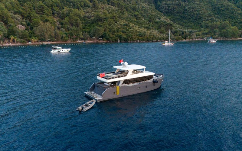 marmaris kiralık motor yat